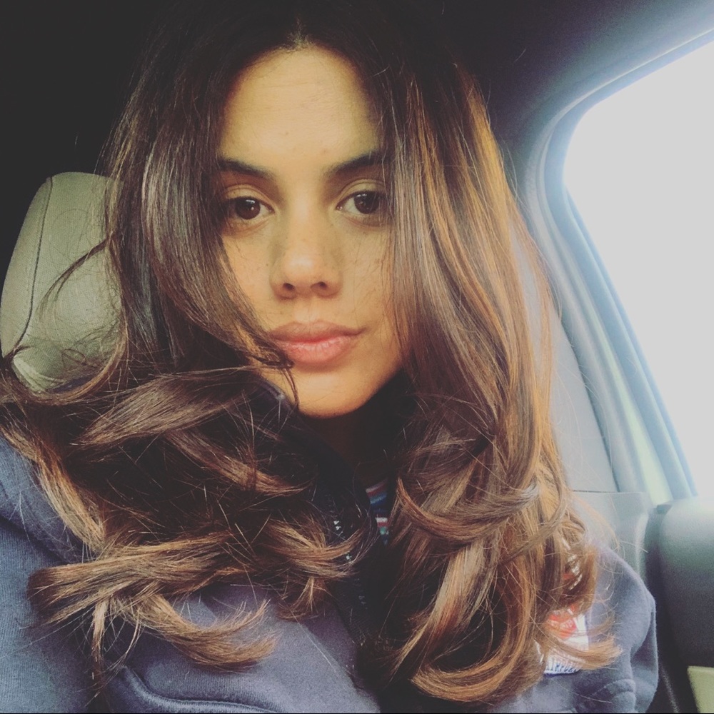 Meet your Posher, Alexandra